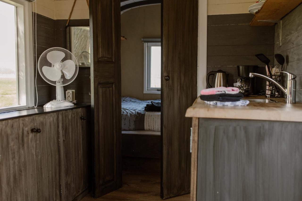 De La Rue Pipowagens Hotel Sleeuwijk ภายนอก รูปภาพ