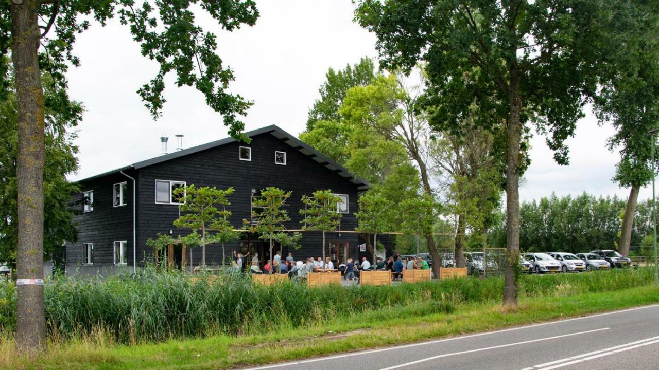 De La Rue Pipowagens Hotel Sleeuwijk ภายนอก รูปภาพ